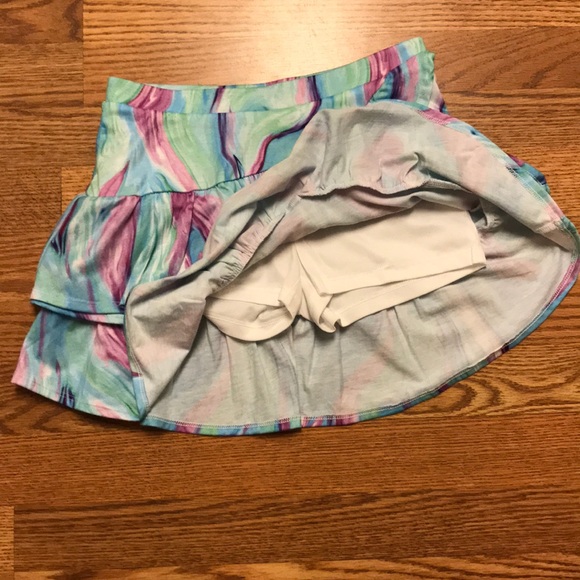 Justice color swirl ruffle skirt- built in shorts - Picture 2 of 4